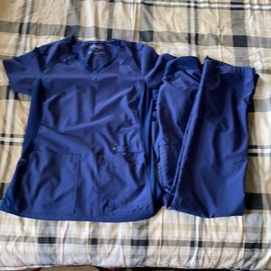 Cherokee iflex scrub set. Navy blue. Size small.
